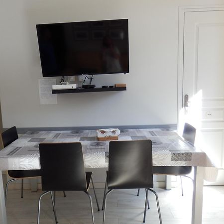 Apartament Agreable T2 Au Centre De Luchon Bagnères-de-Luchon Zewnętrze zdjęcie